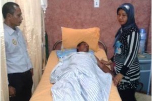 Salah seorang yang diduga keracubab kerang ijo dirawaa di RS KMC Luragung.